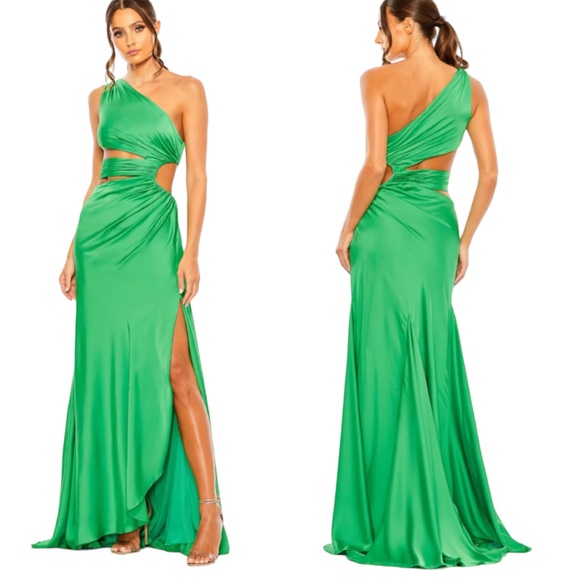 Mac Duggal Dresses & Skirts - Mac Duggal Cut Out One Shoulder Sayin Gown Spring Green Size 6